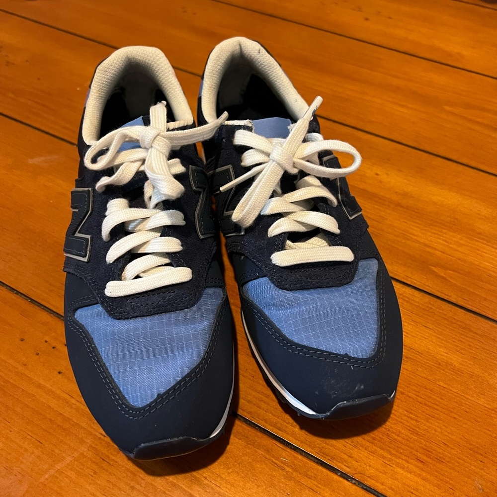 New without box, new balance figs